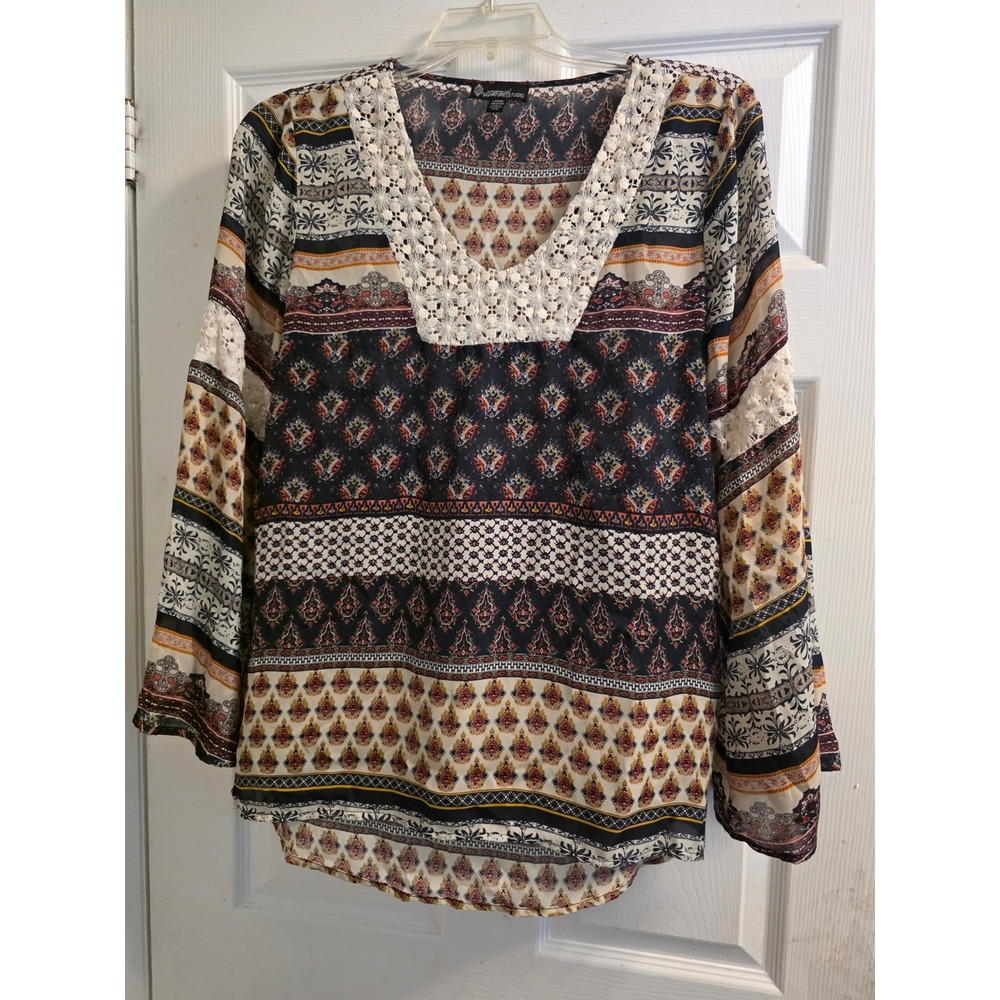 Signature Studio Women SZ L Boho Crochet Lace V-Neck Print Blouse Navy Mustard L